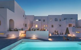 Voca Hotel & Suites